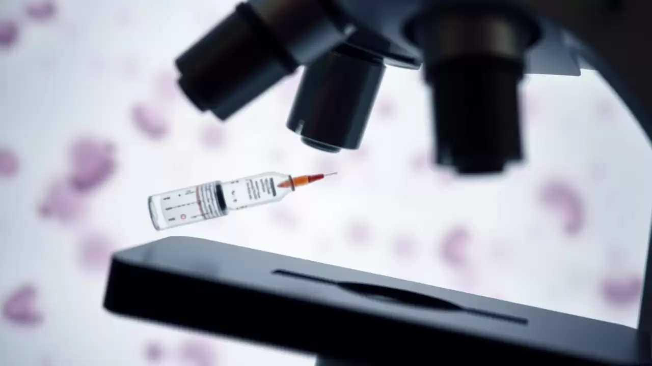 Vaccin mRNA inovator oferă protecție largă cu doză de 40 de ori mai mică